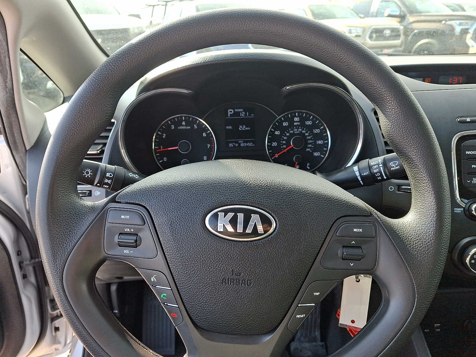 Thumbnail: 2017 Kia Forte - 18