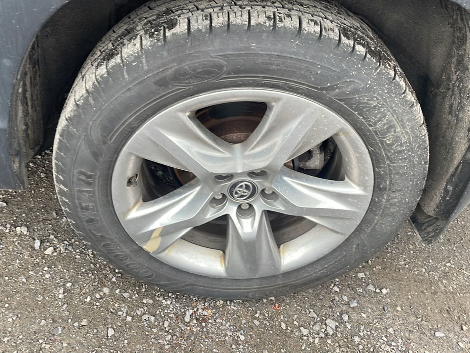 Thumbnail: 2017 Toyota Highlander - 23