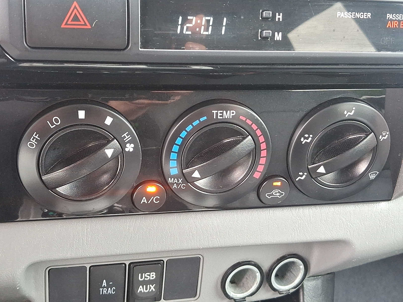Thumbnail: 2013 Toyota Tacoma - 17