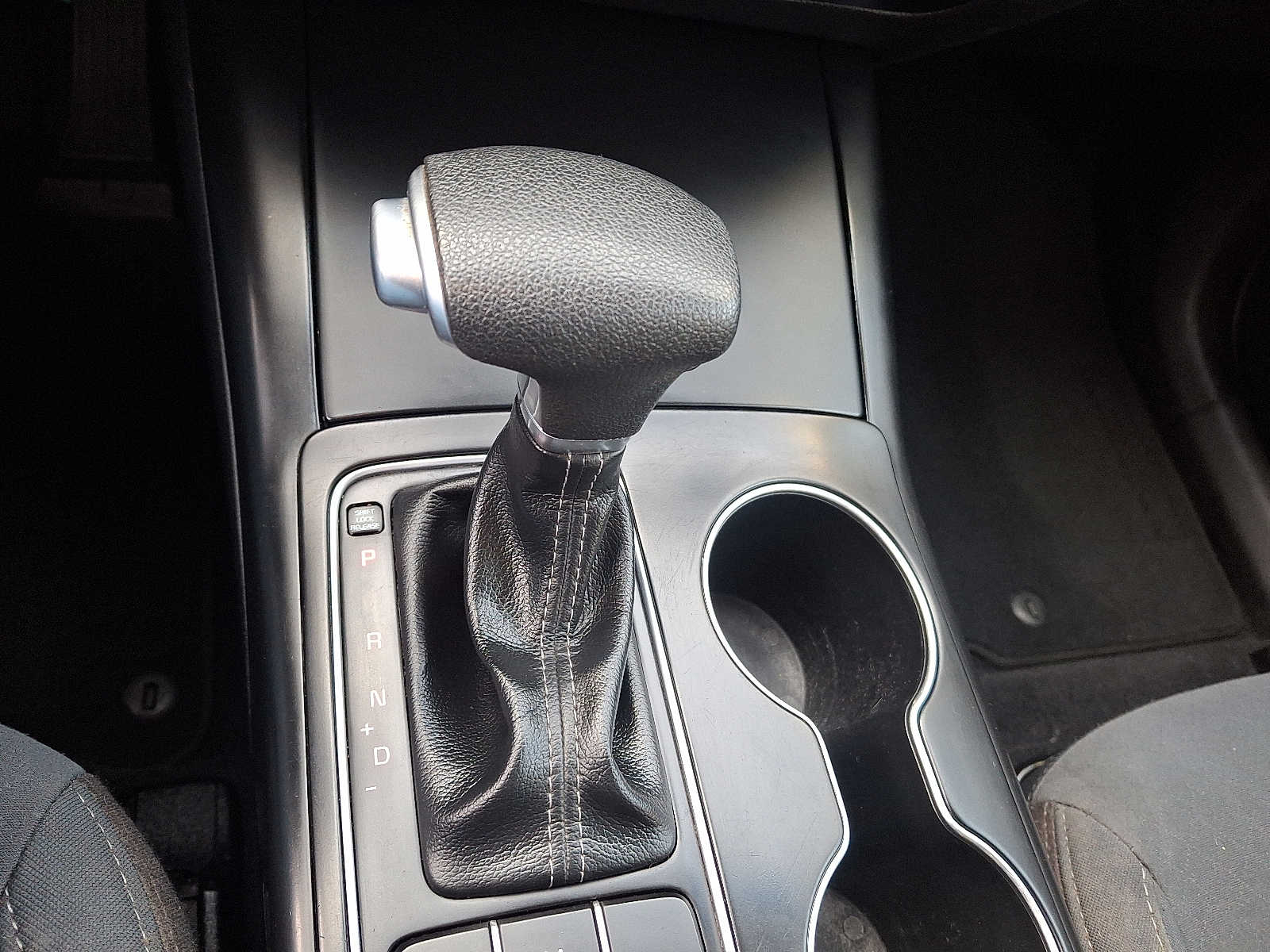 Thumbnail: 2019 Kia Sorento - 16