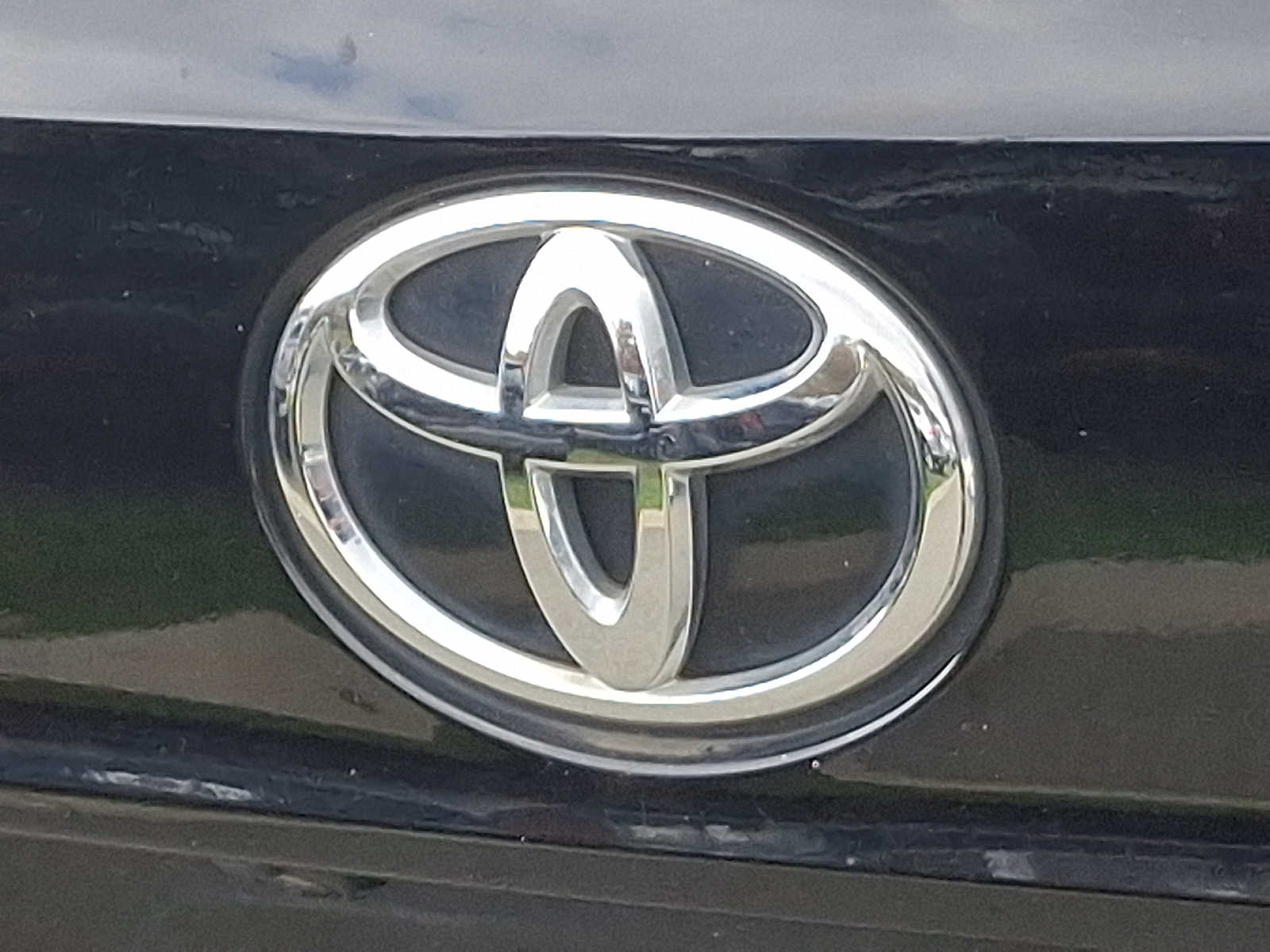 Thumbnail: 2022 Toyota Highlander - 31