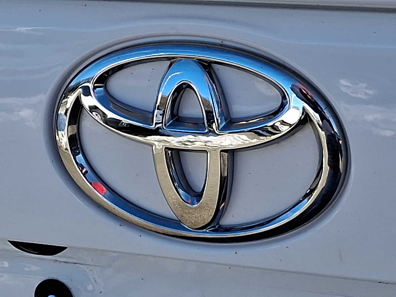 Thumbnail: 2022 Toyota RAV4 - 31