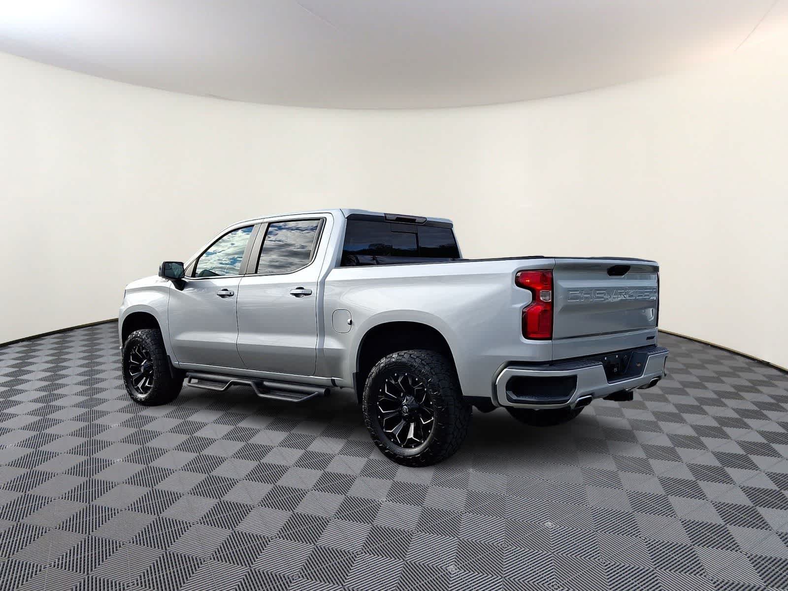 Thumbnail: 2019 Chevrolet Silverado 1500 - 7