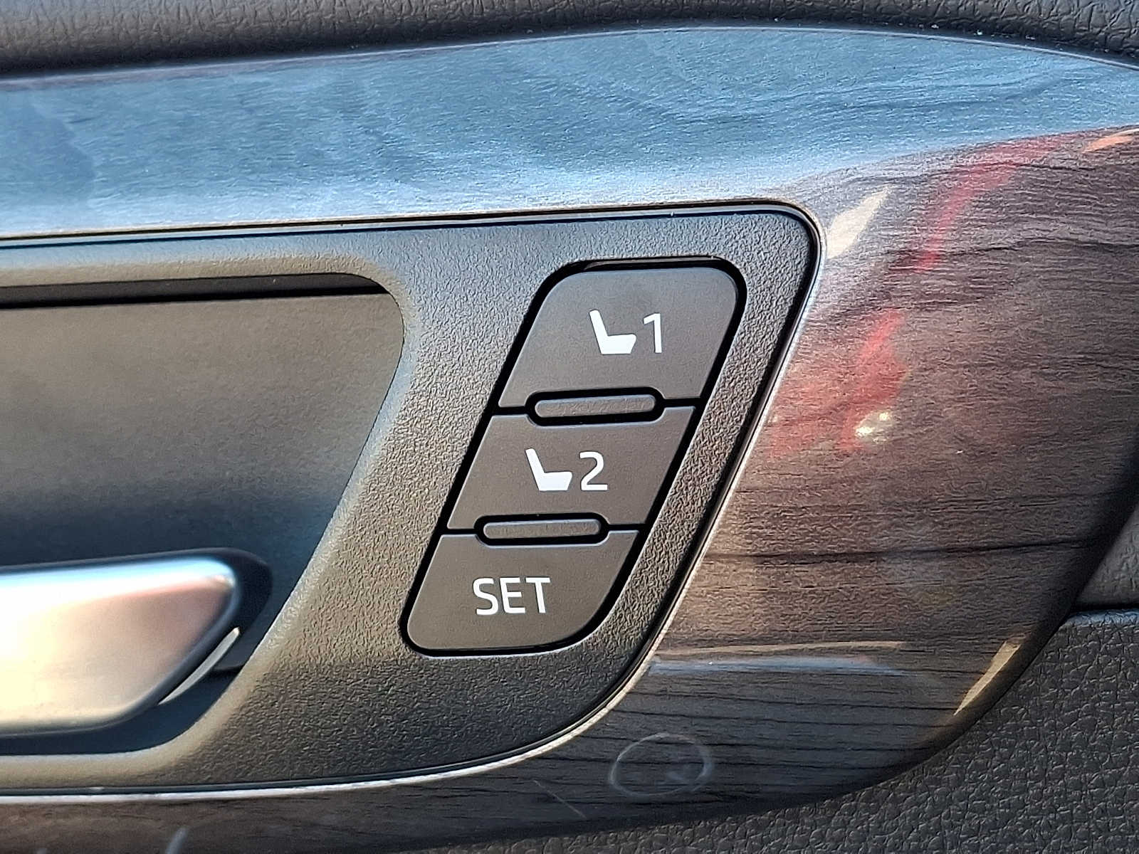 Thumbnail: 2026 Toyota Highlander - 19