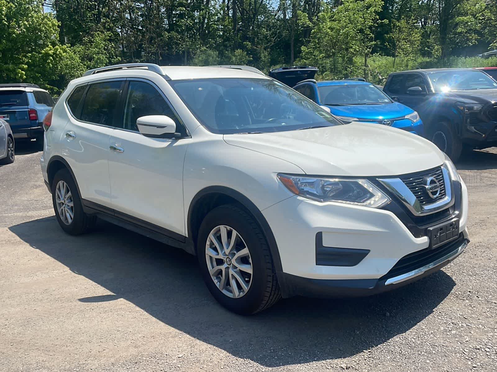 Thumbnail: 2017 Nissan Rogue - 10