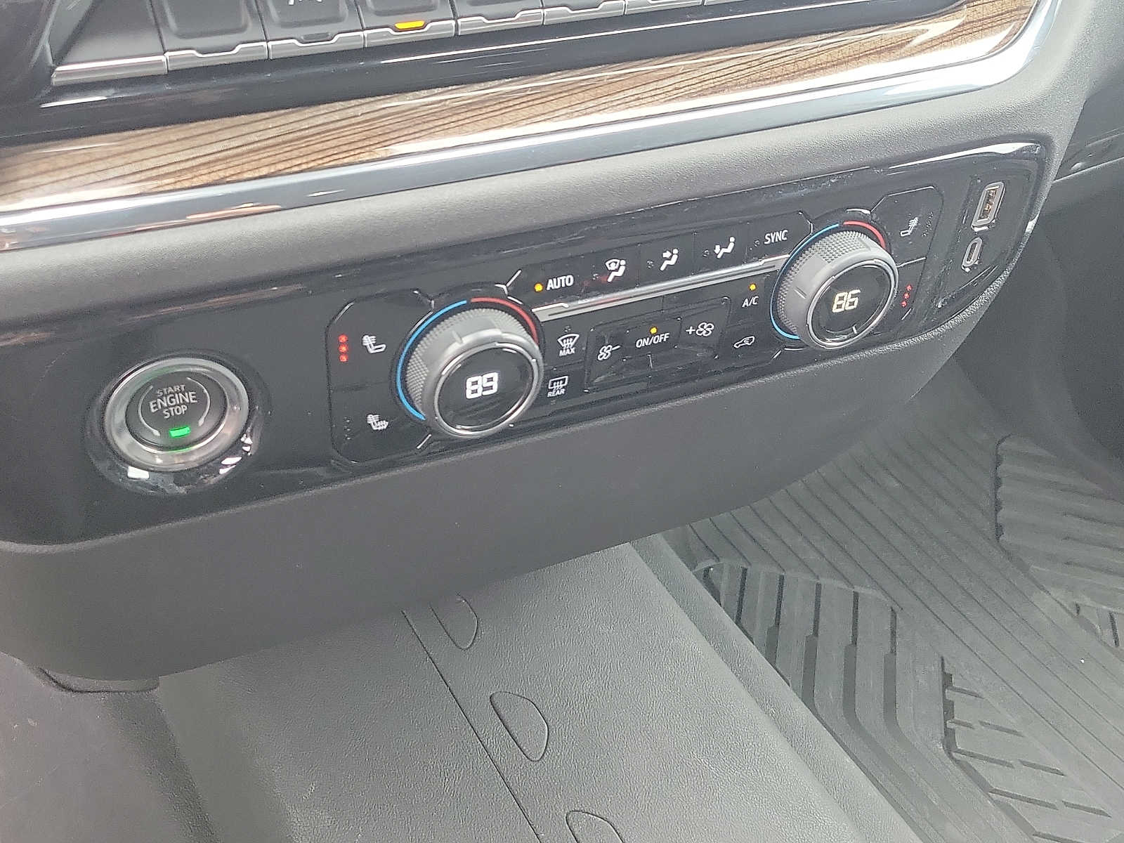 Thumbnail: 2023 Chevrolet Silverado 1500 - 16