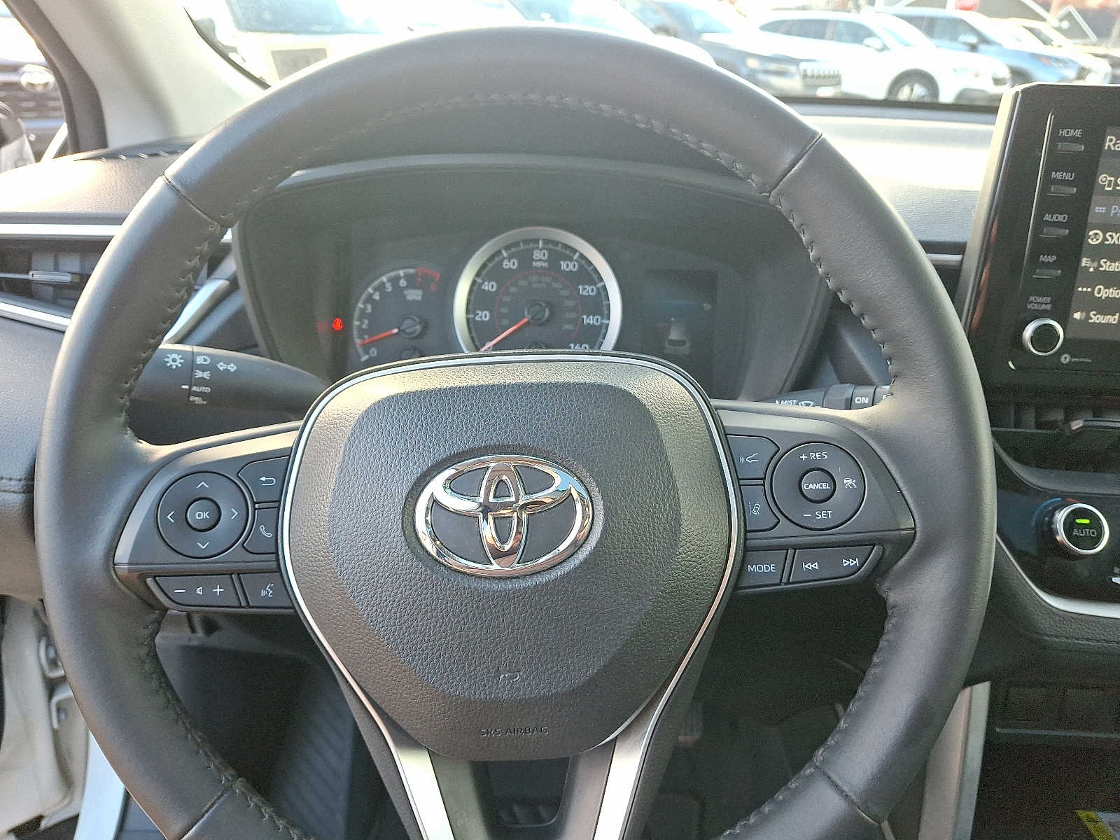 Thumbnail: 2022 Toyota Corolla Cross - 22