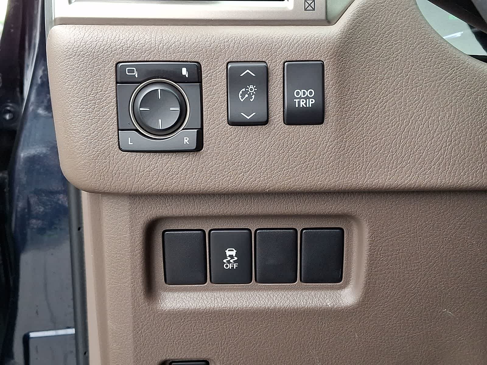 Thumbnail: 2019 Lexus GX - 30