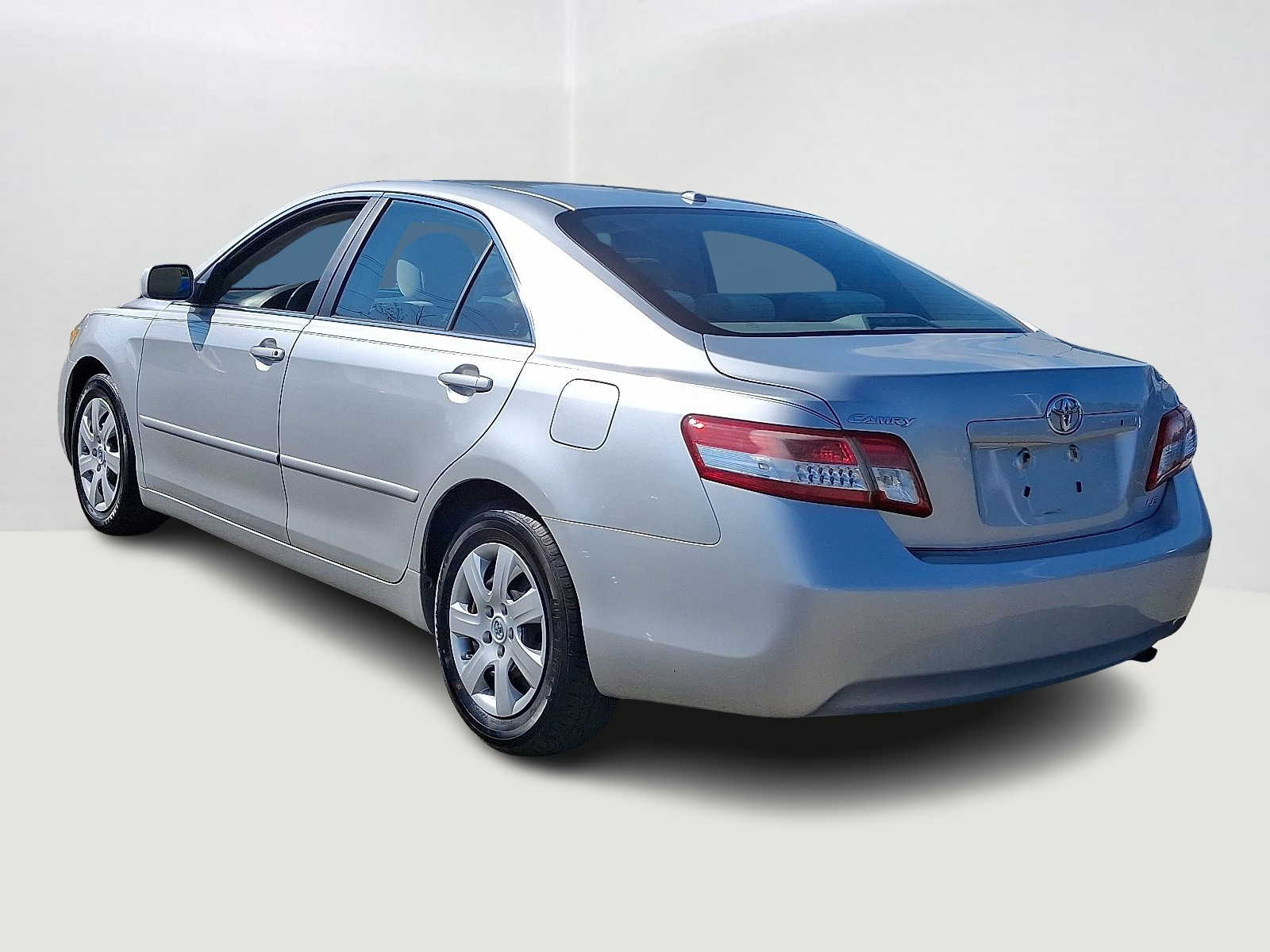 Thumbnail: 2010 Toyota Camry - 8