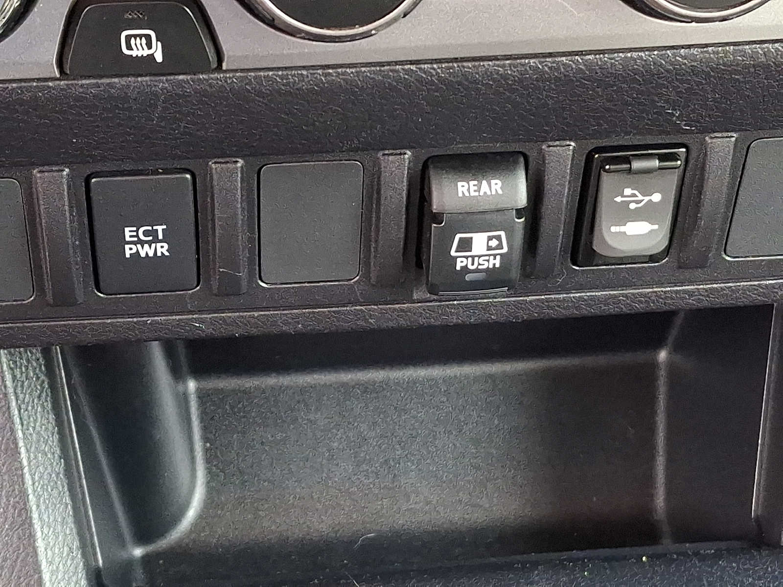 Thumbnail: 2019 Toyota Tacoma - 26