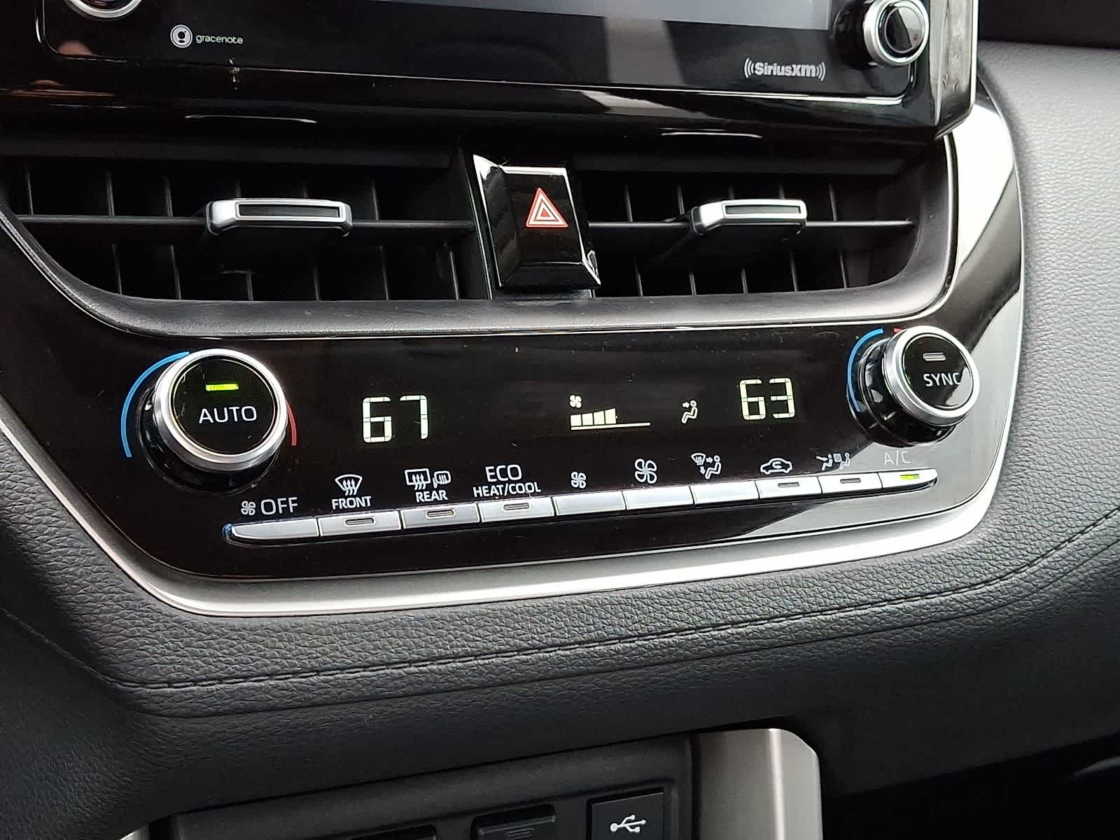 Thumbnail: 2022 Toyota Corolla Cross - 19