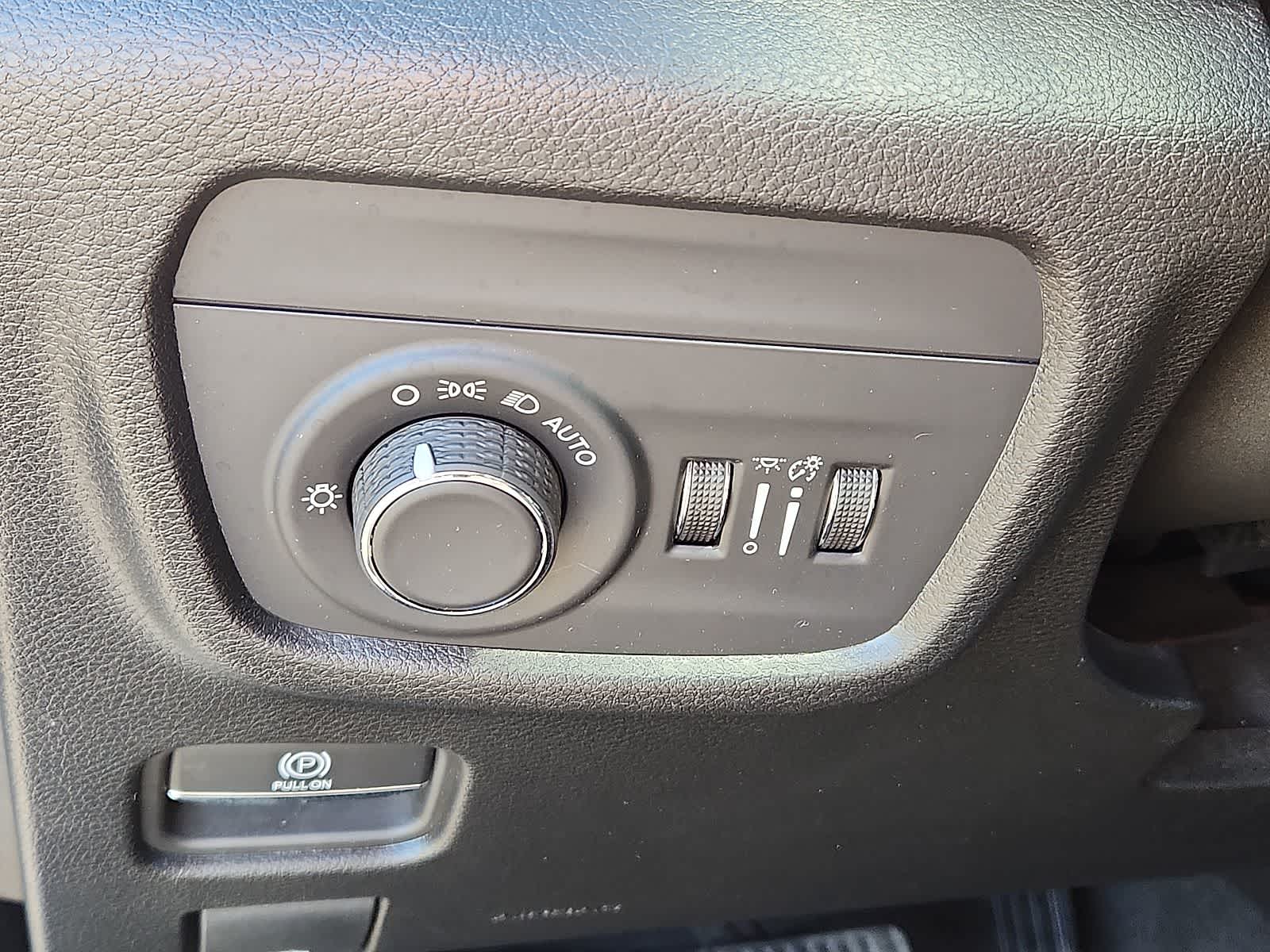 Thumbnail: 2023 Jeep Grand Cherokee - 22