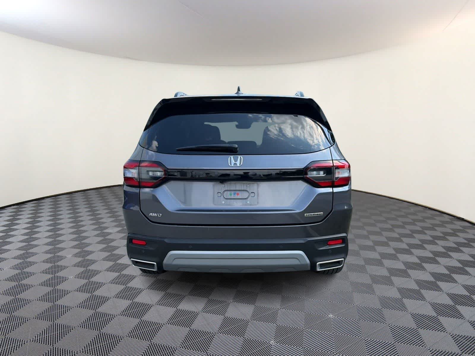 Thumbnail: 2023 Honda Pilot - 6