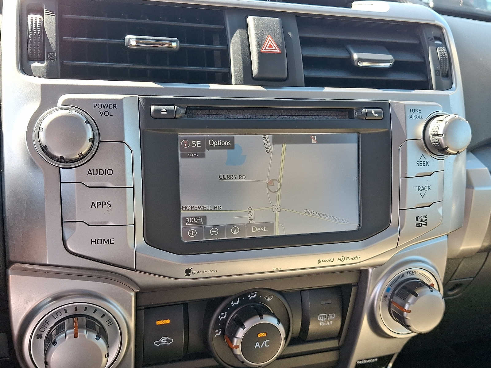 Thumbnail: 2016 Toyota 4Runner - 20