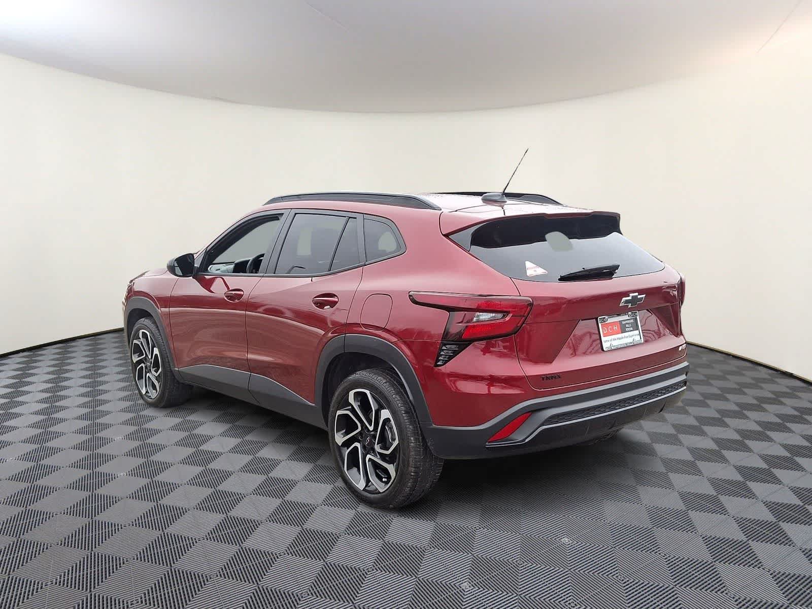 Thumbnail: 2024 Chevrolet Trax - 7