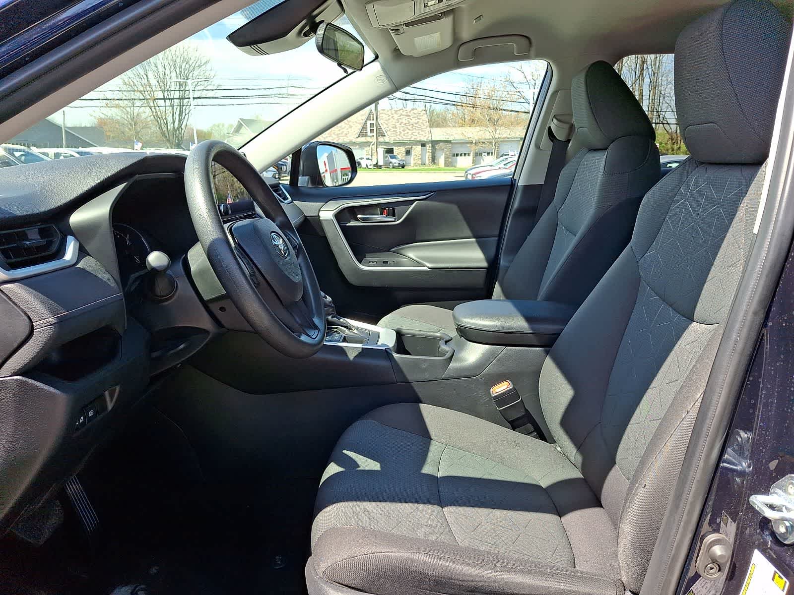 Thumbnail: 2024 Toyota RAV4 - 16