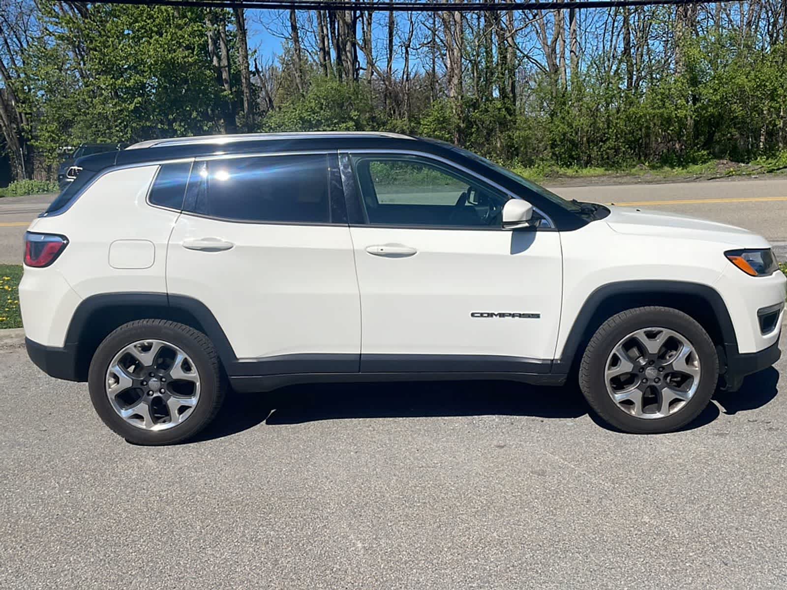 Thumbnail: 2019 Jeep Compass - 9