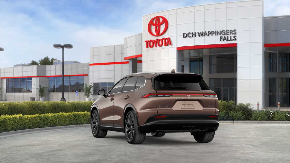 Thumbnail: 2026 Toyota Crown Signia - 9