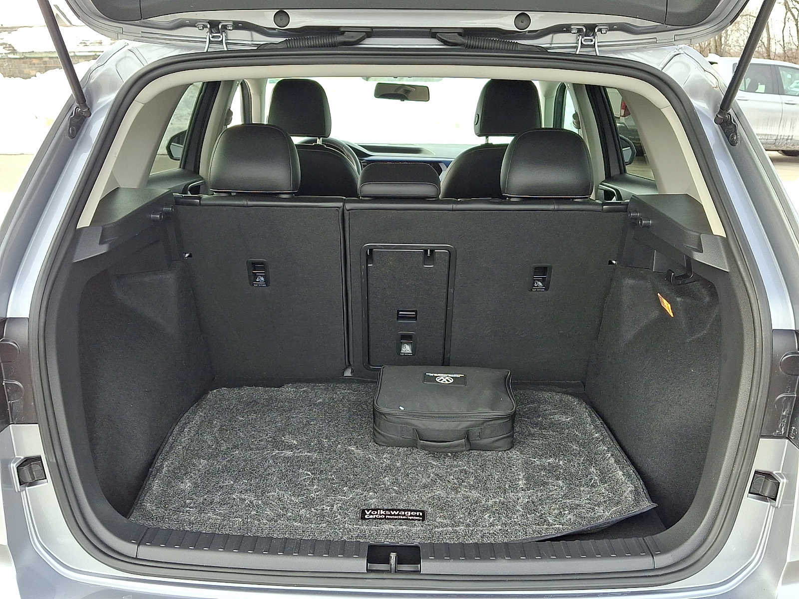 Thumbnail: 2022 Volkswagen Taos - 28