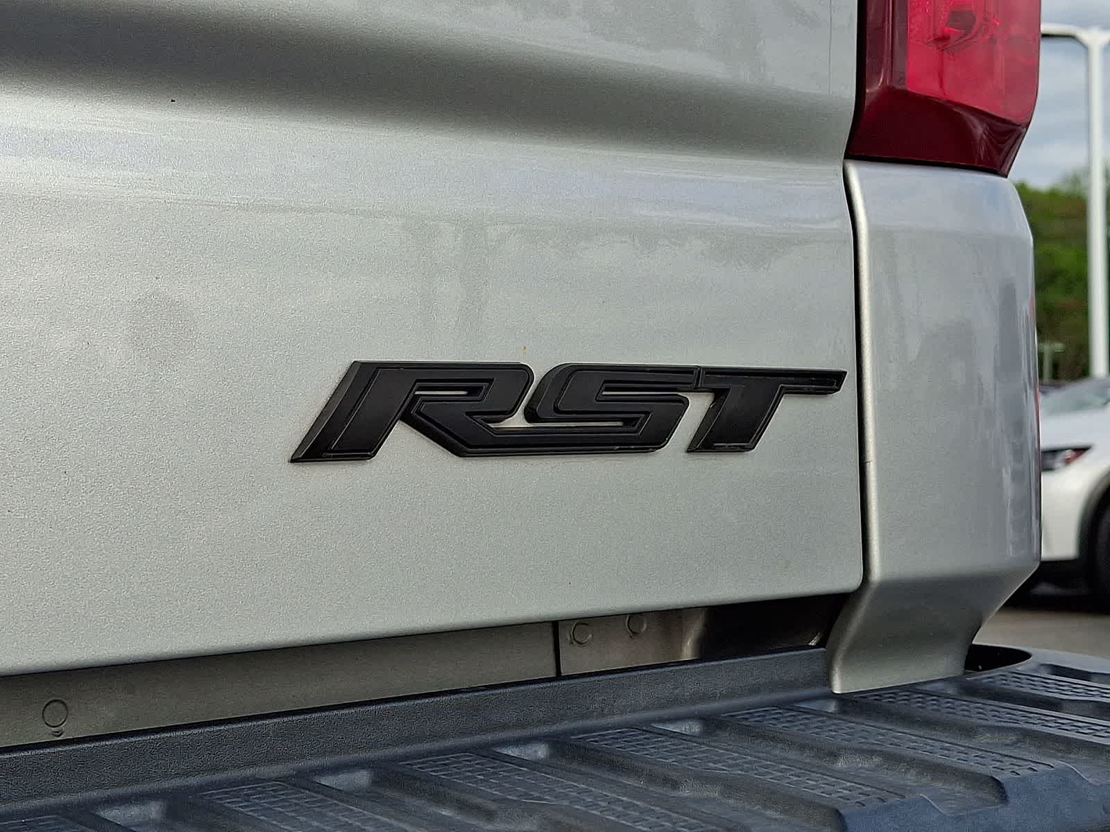 Thumbnail: 2019 Chevrolet Silverado 1500 - 31