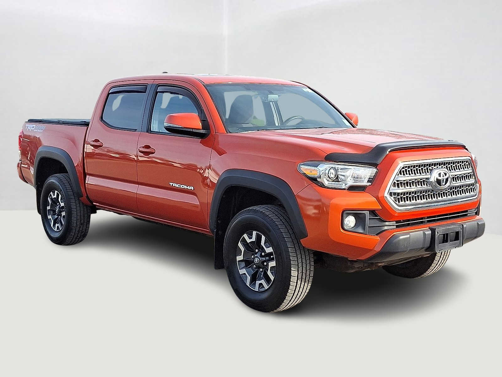 Thumbnail: 2017 Toyota Tacoma - 5