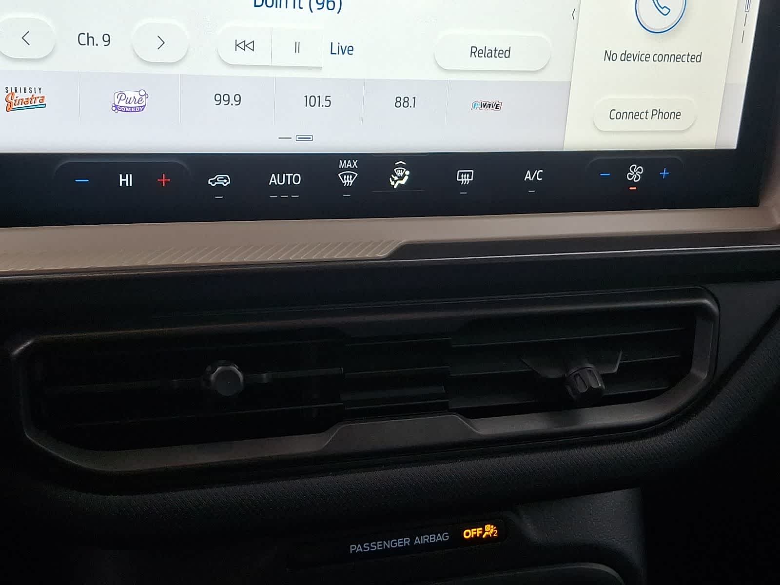 Thumbnail: 2025 Ford Bronco Sport - 17