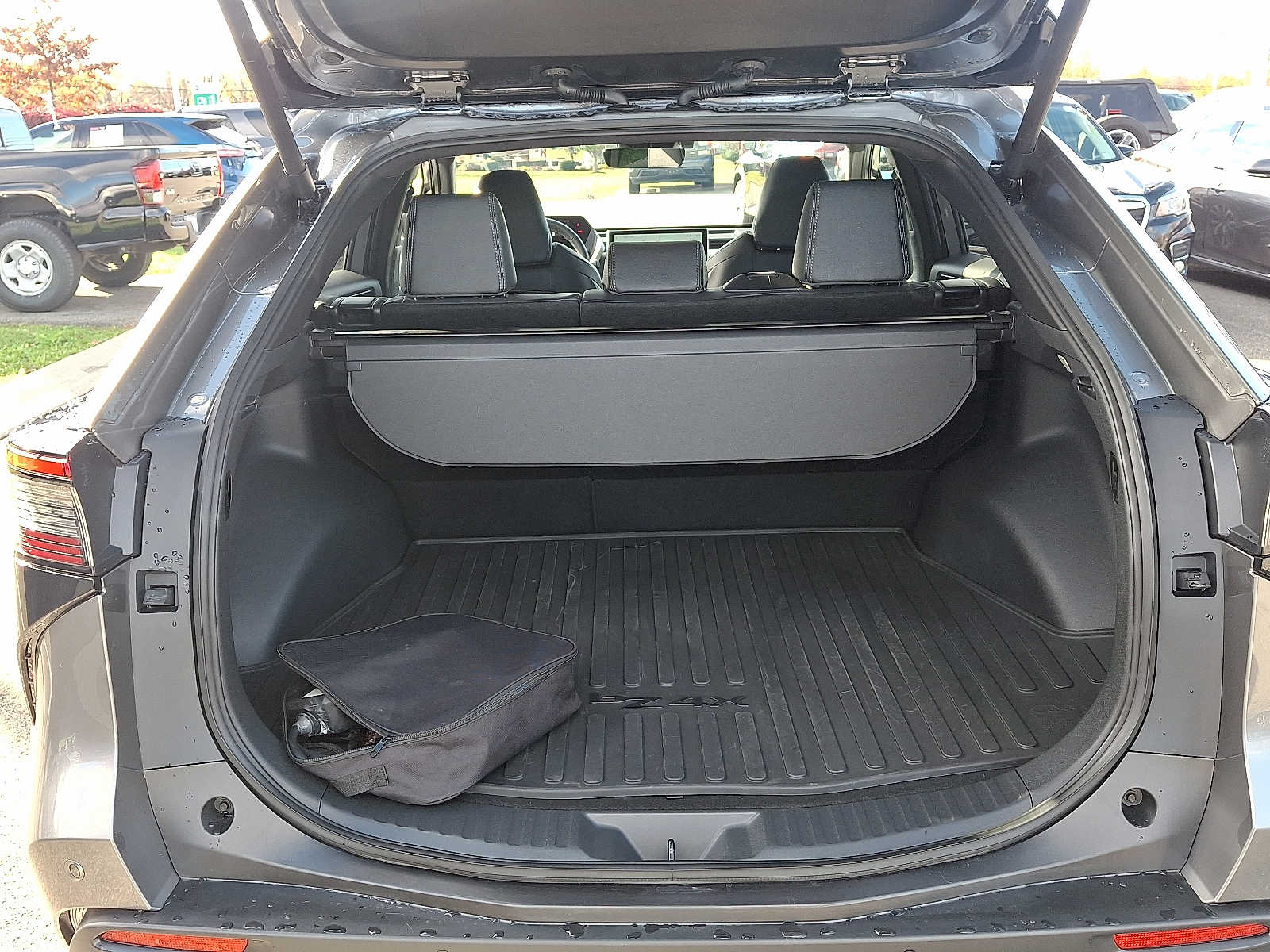 Thumbnail: 2025 Toyota bZ4X - 30