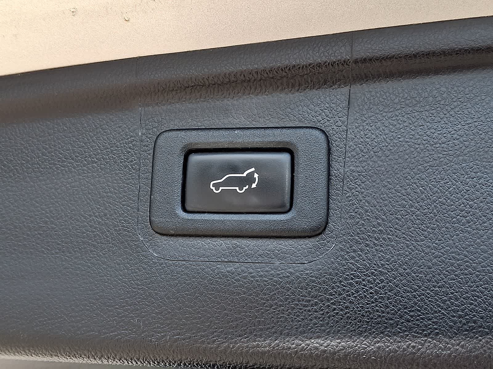 Thumbnail: 2018 Subaru Outback - 31