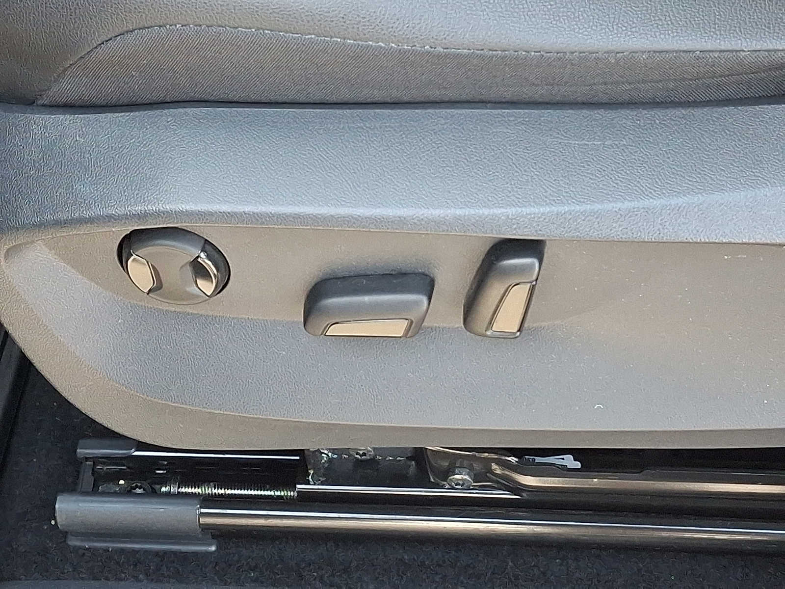 Thumbnail: 2022 Volkswagen Tiguan - 27