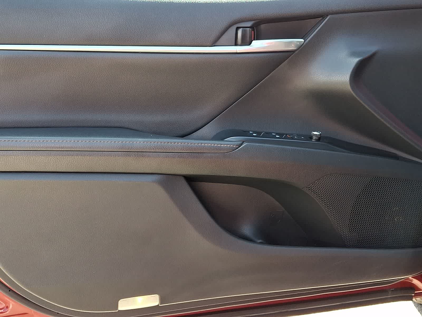 Thumbnail: 2020 Toyota Camry - 15