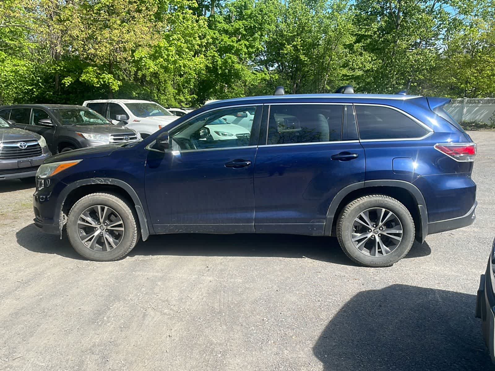 Thumbnail: 2016 Toyota Highlander - 5