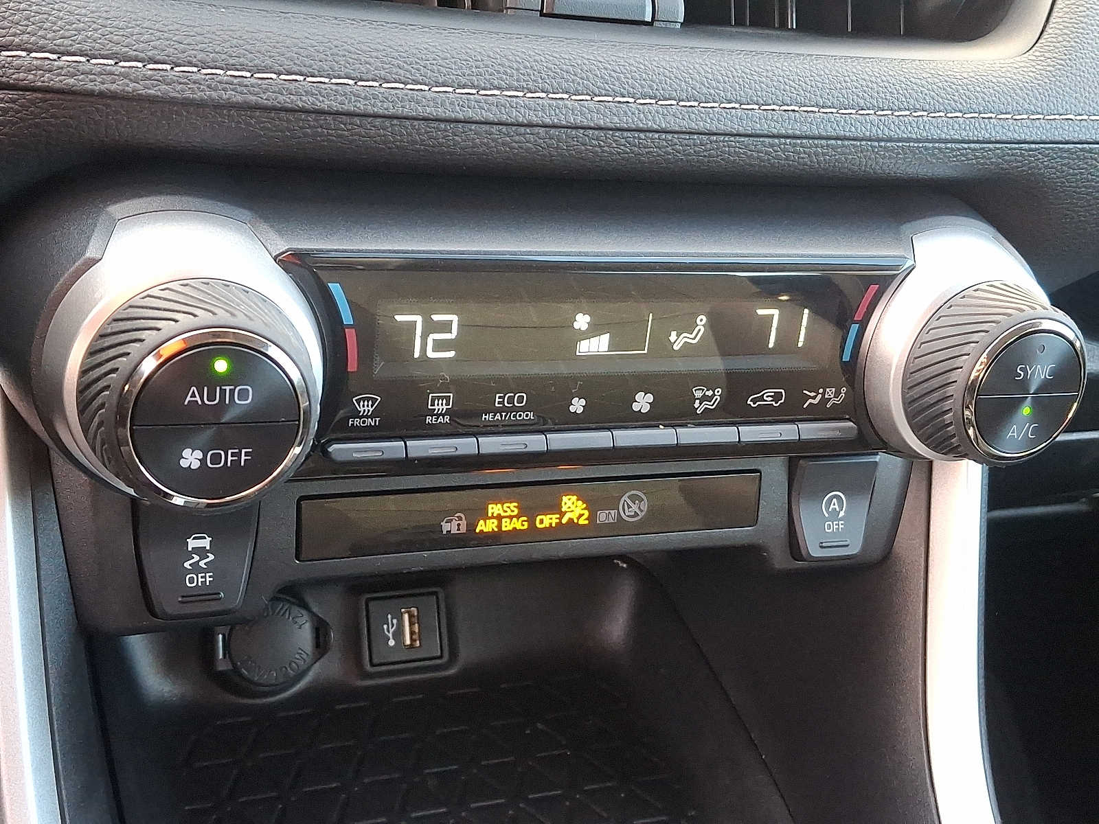 Thumbnail: 2023 Toyota RAV4 - 18