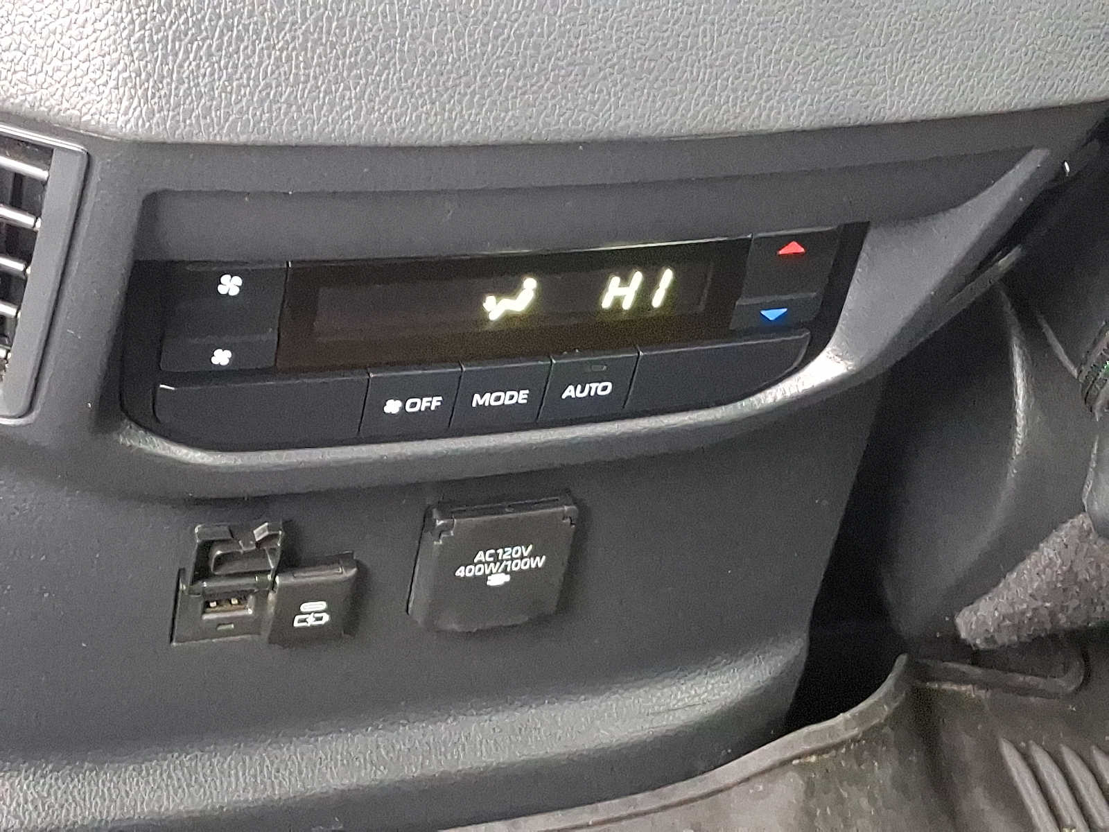 Thumbnail: 2023 Toyota Sequoia - 15