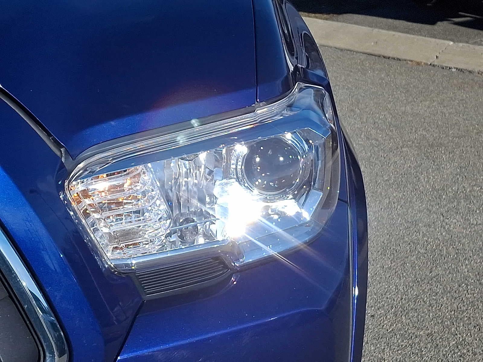 Thumbnail: 2023 Toyota Tacoma - 12