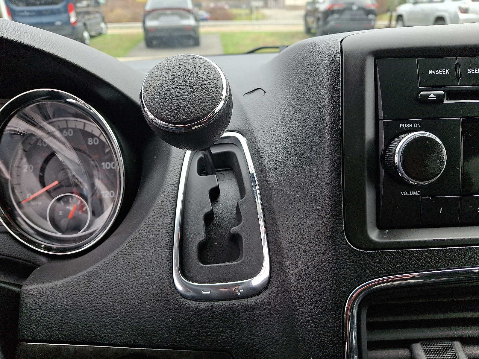 Thumbnail: 2015 Dodge Grand Caravan - 17