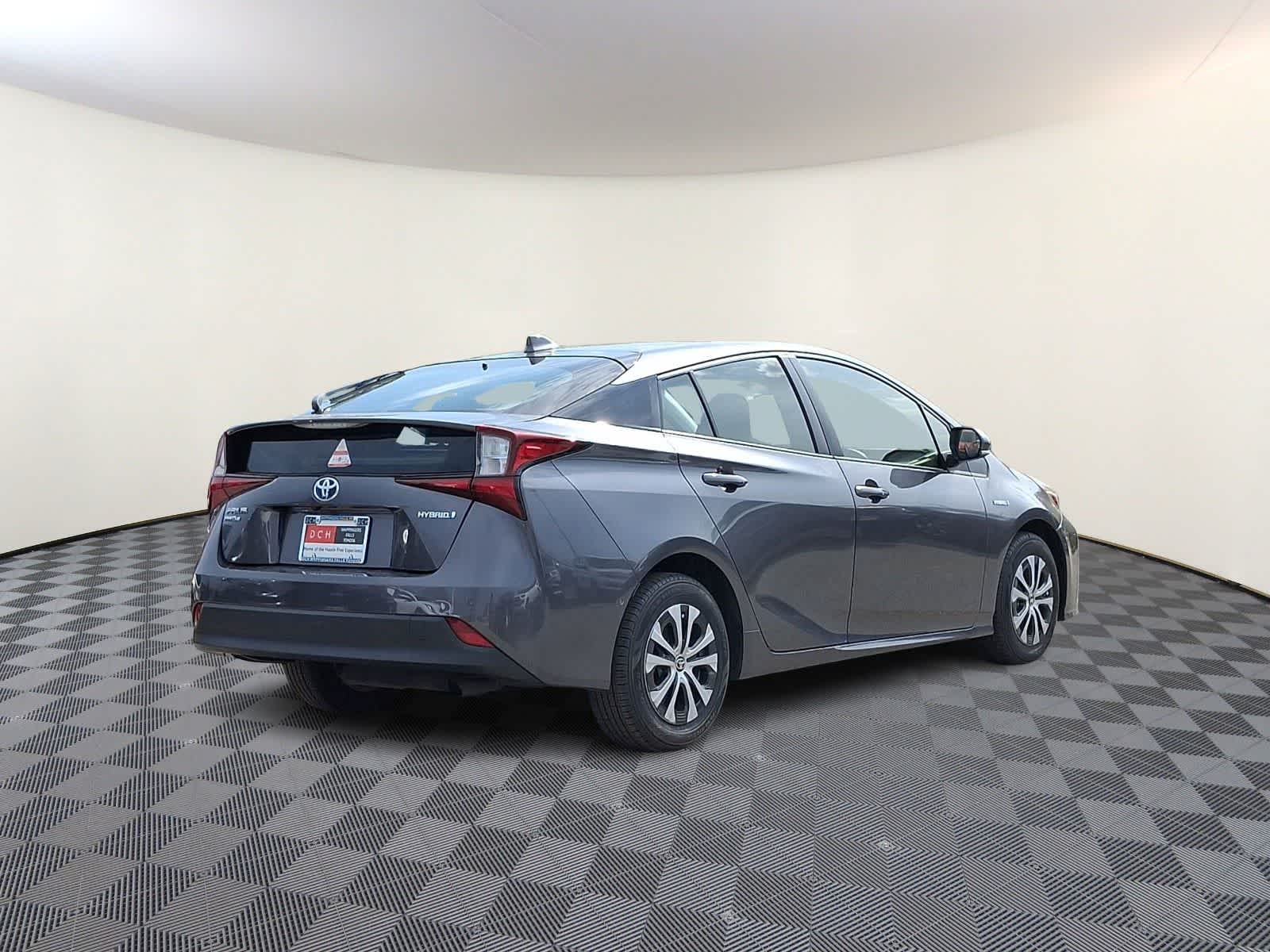 Thumbnail: 2021 Toyota Prius - 6