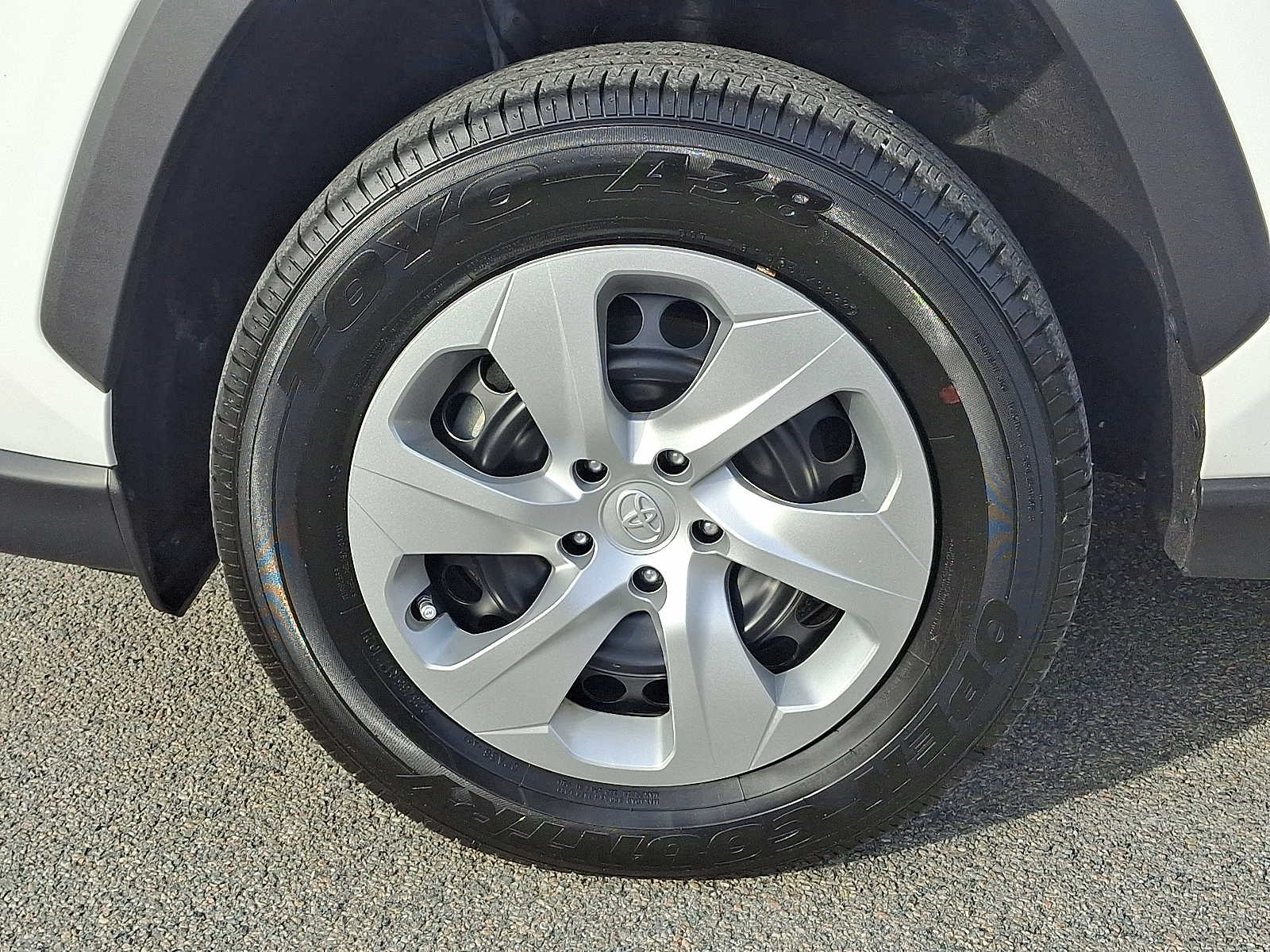 Thumbnail: 2023 Toyota RAV4 - 11