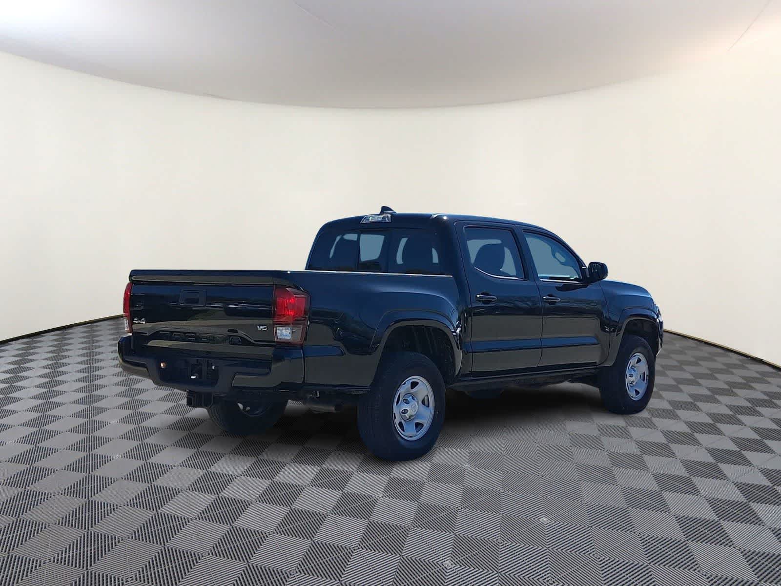 Thumbnail: 2023 Toyota Tacoma - 6