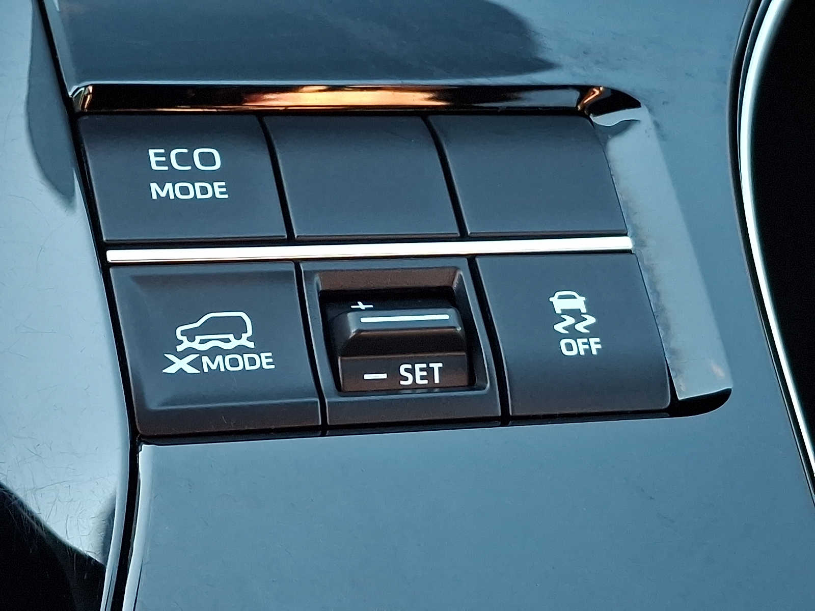 Thumbnail: 2025 Toyota bZ4X - 27