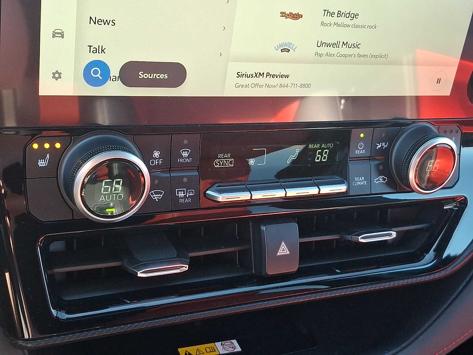 Thumbnail: 2024 Toyota Highlander - 21