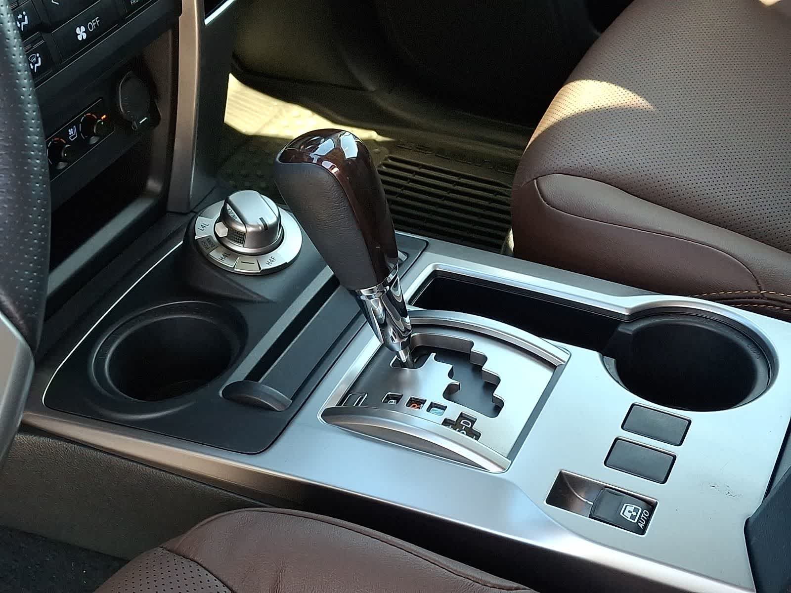 Thumbnail: 2023 Toyota 4Runner - 16