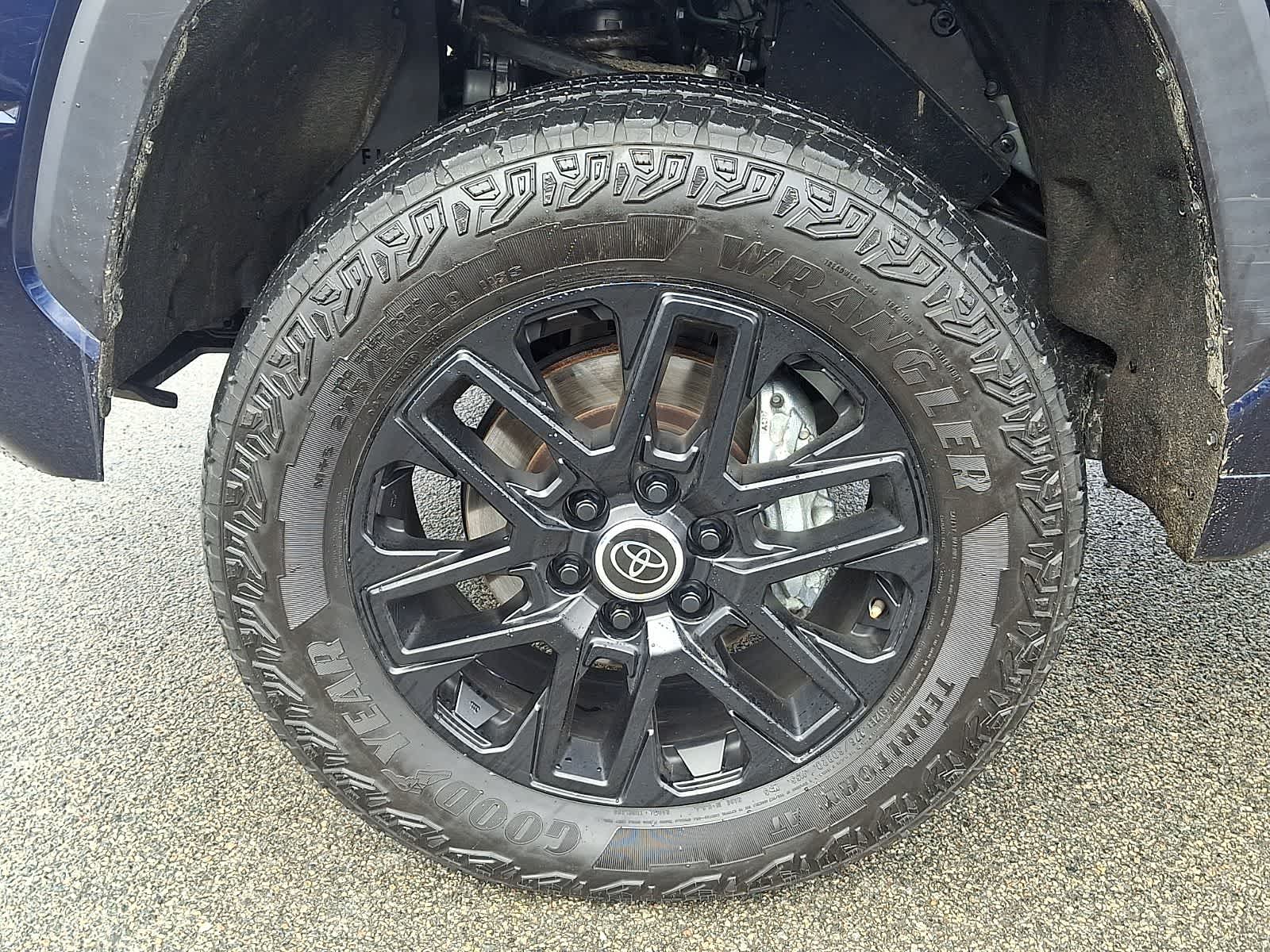 Thumbnail: 2024 Toyota Tundra - 10