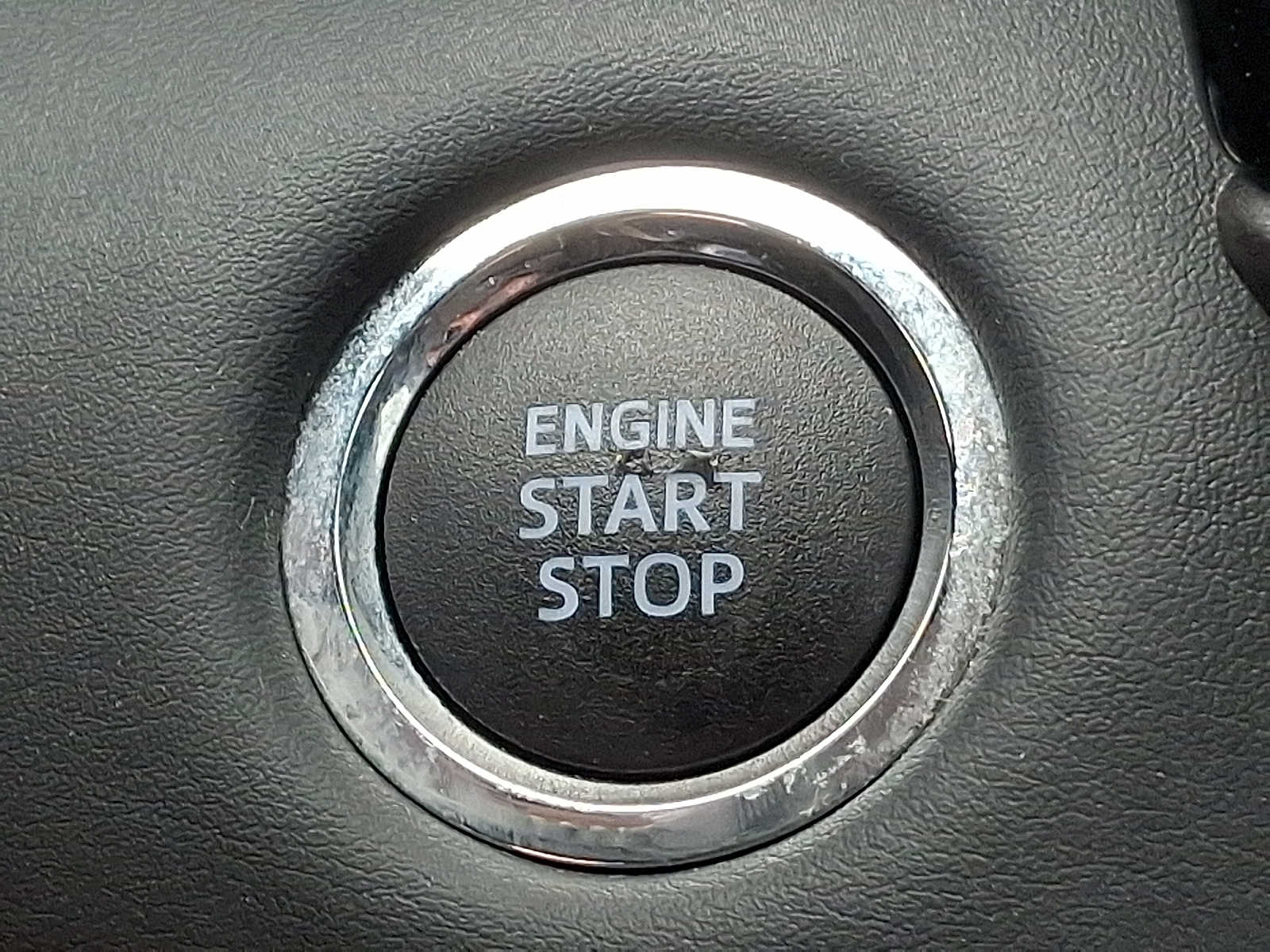 Thumbnail: 2022 Toyota Highlander - 25