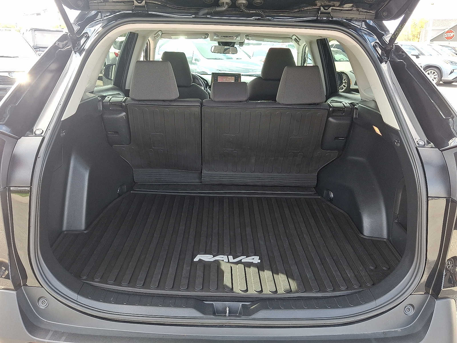 Thumbnail: 2021 Toyota RAV4 - 30