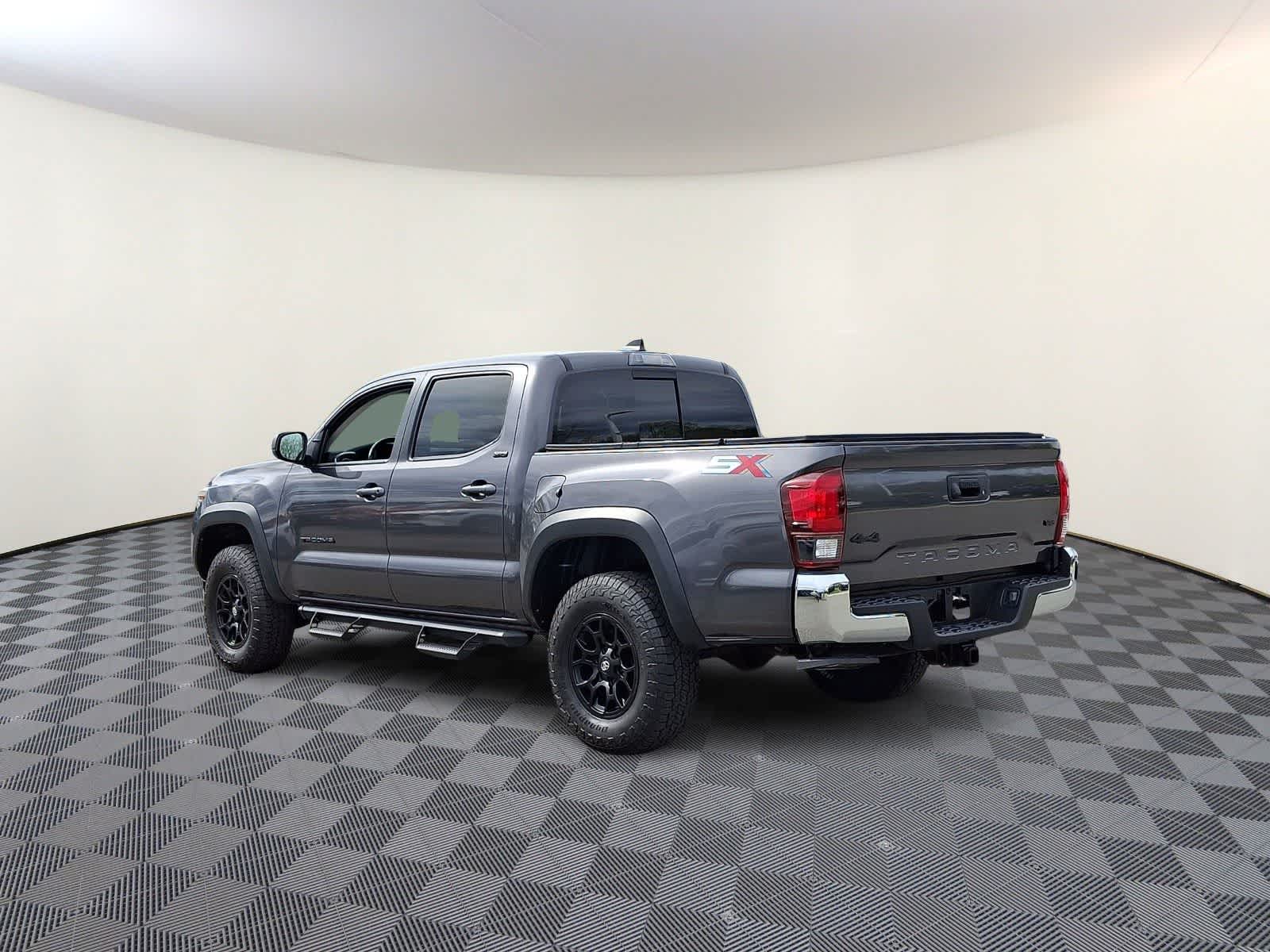 Thumbnail: 2023 Toyota Tacoma - 8