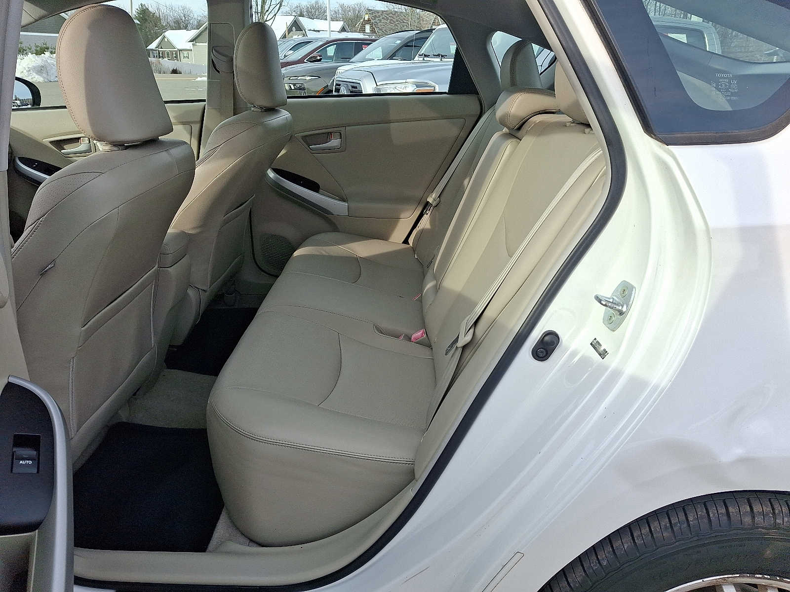 Thumbnail: 2010 Toyota Prius - 12