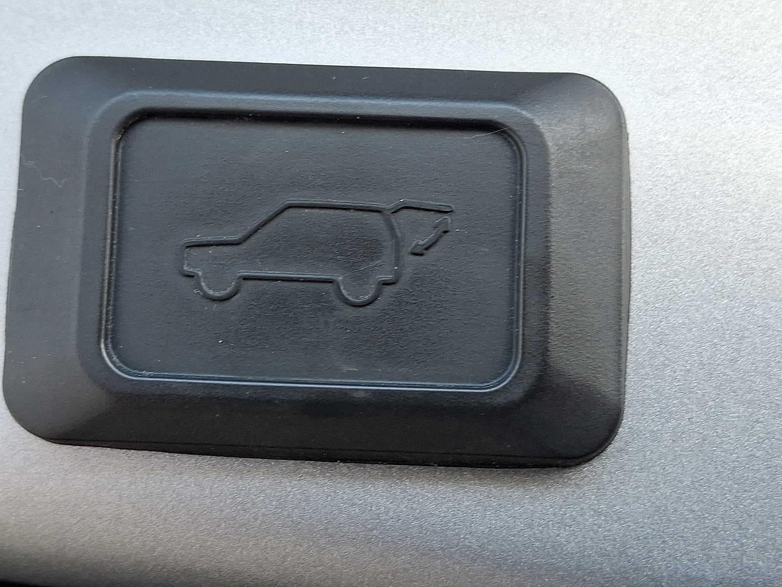 Thumbnail: 2021 Toyota RAV4 - 32