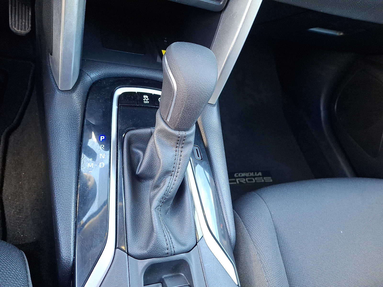 Thumbnail: 2022 Toyota Corolla Cross - 18