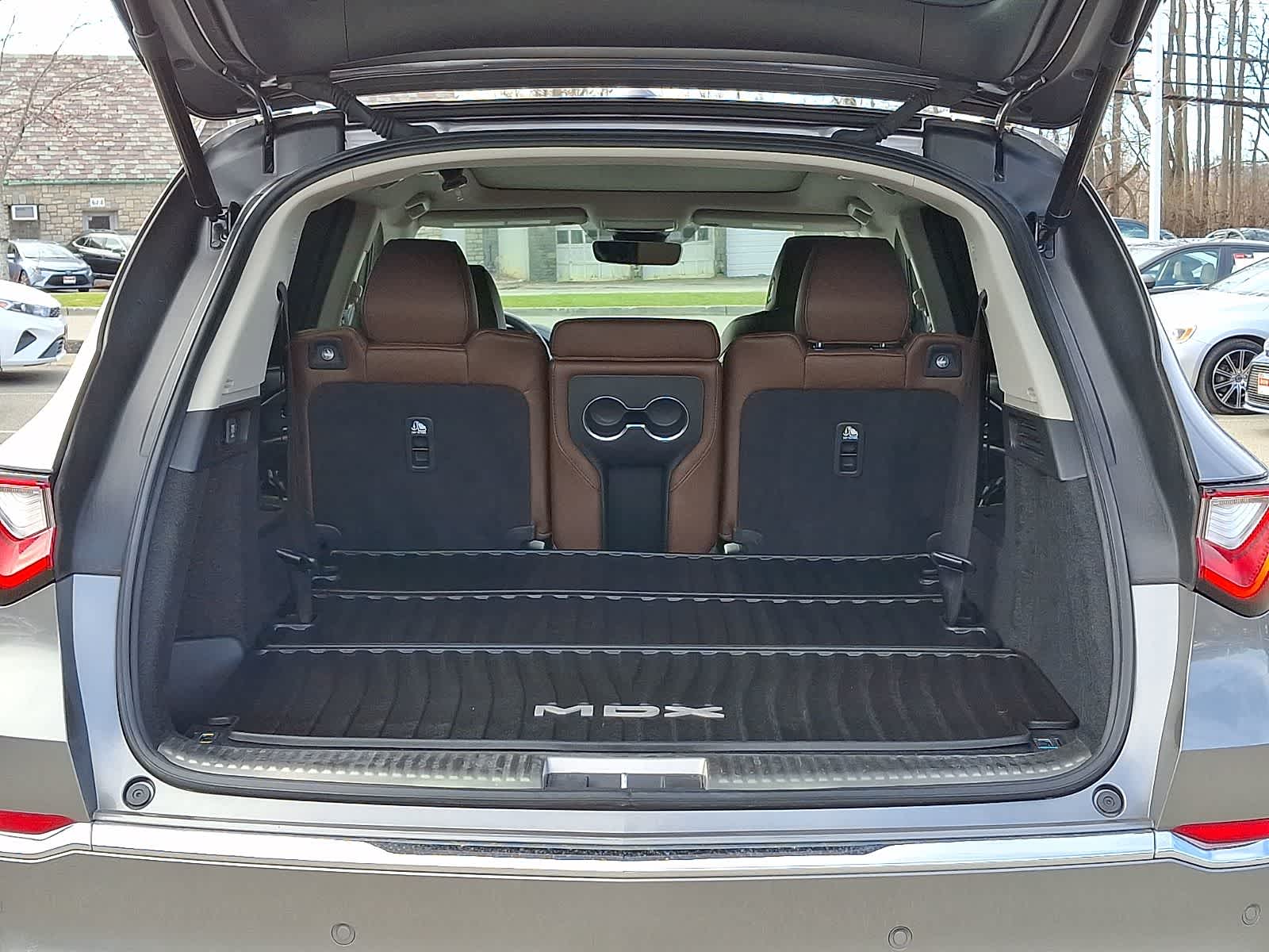 Thumbnail: 2023 Acura MDX - 32