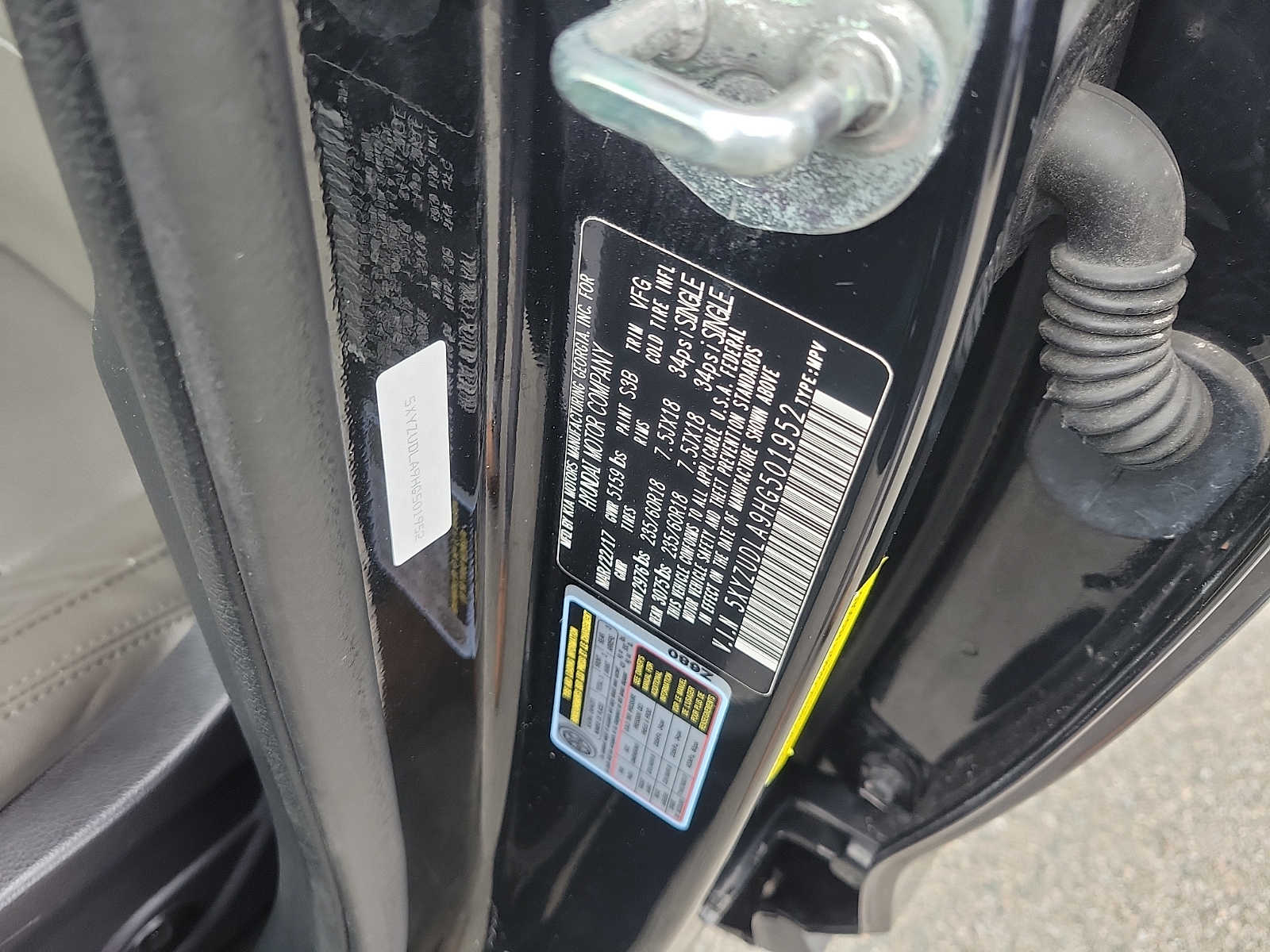 Thumbnail: 2017 Hyundai Santa Fe - 29